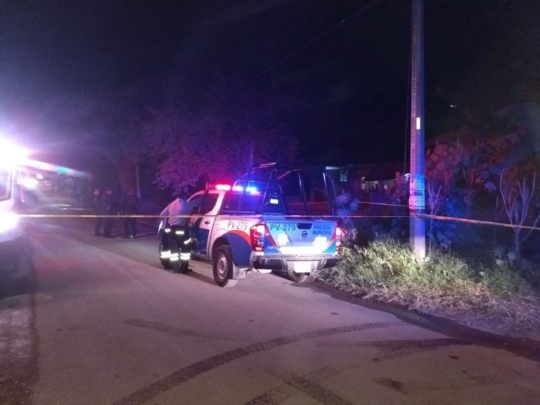 Encuentran al 'Memo' con najavazo en el abdomen, pereció sobre el arroyo Noticias de Puerto Vallarta | NotiespacioPV | Encuentran al 'Memo' con najavazo en el abdomen, pereció sobre el arroyo