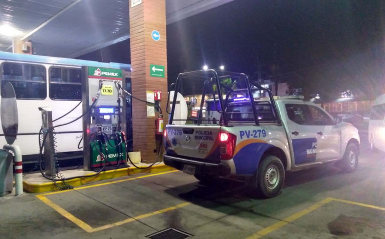 Asaltan 2 gasolineras en una sola noche Noticias de Puerto Vallarta | NotiespacioPV | Asaltan 2 gasolineras en una sola noche