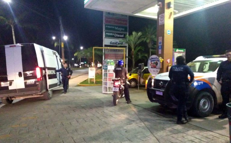 Asaltan 2 gasolineras en una sola noche Noticias de Puerto Vallarta | NotiespacioPV | Asaltan 2 gasolineras en una sola noche