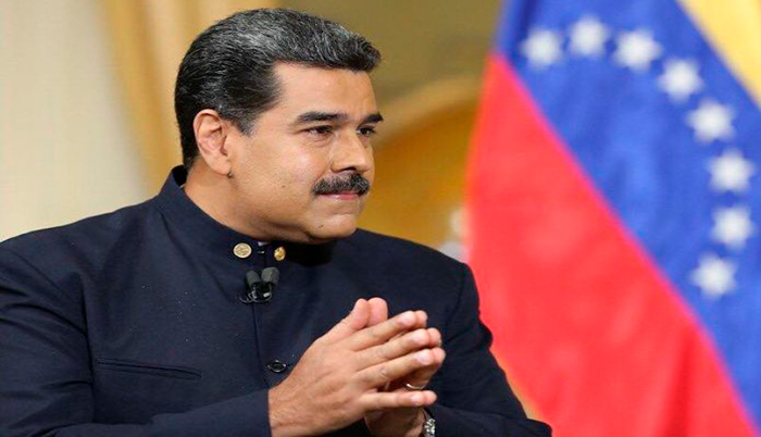 En posible renuncia a la Presidencia, Maduro se refugiaría en México
