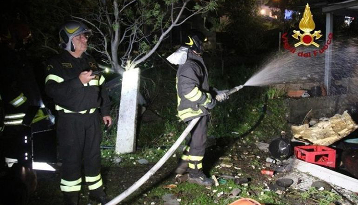 Noticias de Puerto Vallarta | NotiespacioPV | Fábrica de fuegos artificiales explota en Mesina, Italia