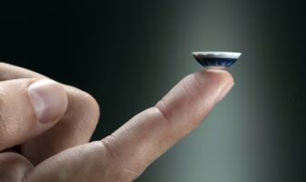 Noticias de Puerto Vallarta | NotiespacioPV | Crean lentes de contacto inteligentes para mejorar visión y usar apps