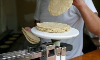 Noticias de Puerto Vallarta | NotiespacioPV | Tortilla, se ‘come’ a la inflación con un aumento de casi 300% desde 1999