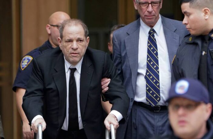 Noticias de Puerto Vallarta | NotiespacioPV | Jurado de NY dictó su veredicto contra Harvey Weinstein 