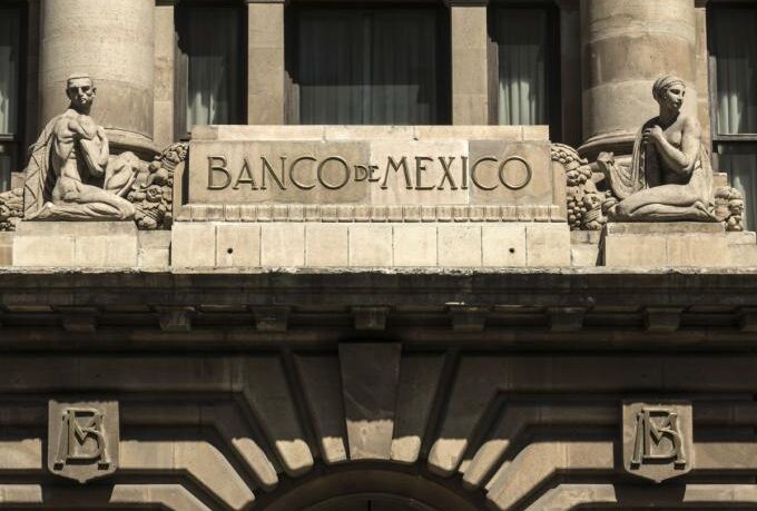 Notiespacio PV | Banxico recorta estimación de crecimiento de México para este año