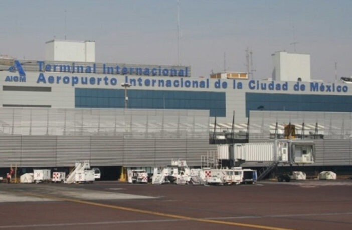 Notiespacio PV | Llega al AICM segundo vuelo procedente de Italia