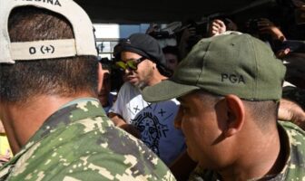 Noticias de Puerto Vallarta | NotiespacioPV | Ordenan arresto de Ronaldinho en Paraguay