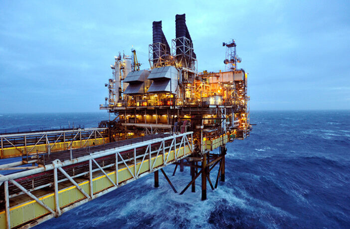Noticias de Puerto Vallarta | NotiespacioPV | El precio del petróleo Brent cae por debajo de 31 dólares por barril