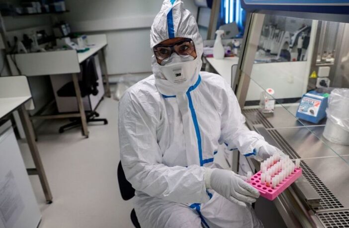 Notiespacio PV | La primera vacuna contra el coronavirus entró en su fase experimental con humanos