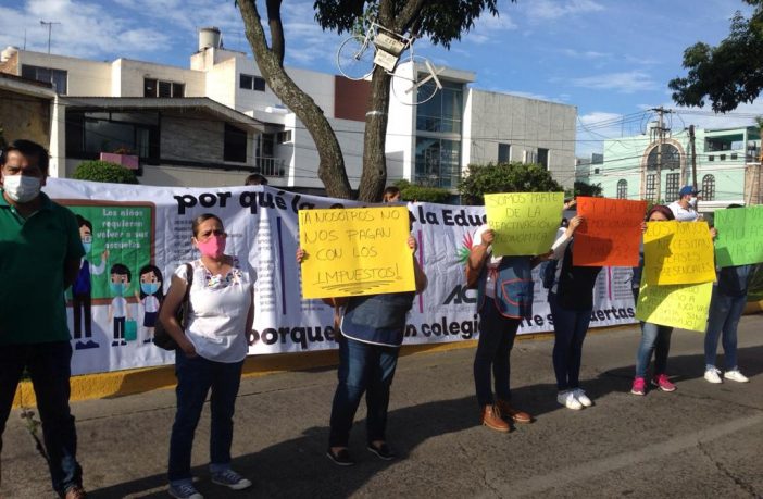 Noticias de Puerto Vallarta | NotiespacioPV | Colegios de Jalisco exigen a Alfaro que les permita trabajar