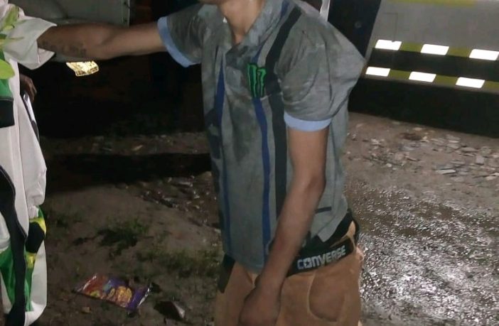 Noticias de Puerto Vallarta | NotiespacioPV | Golpean y amarran a un poste a un joven en delegación Ixtapa