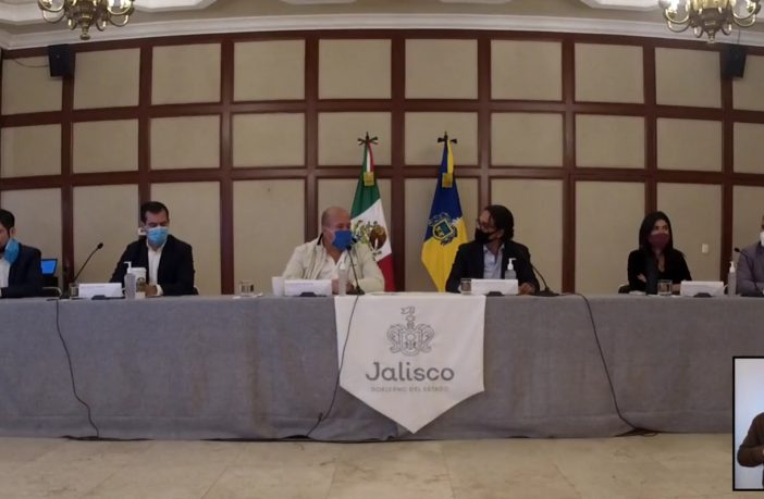 Noticias de Puerto Vallarta | NotiespacioPV | Sin hablar de fallas en las tarjetas y en las máquinas de prepago, aseguran que todo el transporte ya se transformó