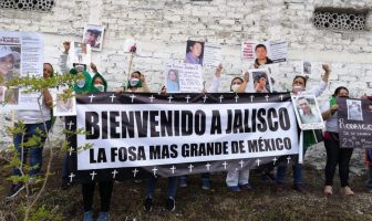 Noticias de Puerto Vallarta | NotiespacioPV | "Se les hace más fácil abrir fosas que buscarlos vivos"