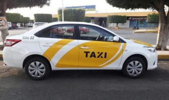 Noticias de Puerto Vallarta | NotiespacioPV | Los taxistas únicos en trabajar de noche durante el botón de emergencia