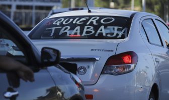 Noticias de Puerto Vallarta | NotiespacioPV | Mientras el gobierno anuncia acuerdos, conductores de plataforma siguen sus reclamos