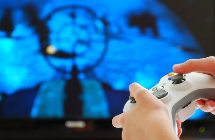 Noticias de Puerto Vallarta | NotiespacioPV | Gobernador alerta por peligro de videojuegos donde 'enganchan' niños