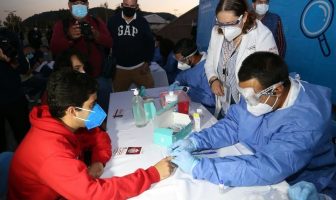 Noticias de Puerto Vallarta | NotiespacioPV | Detectan 2 casos de Covid-19 entre los asistentes al clásico