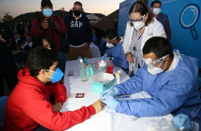 Noticias de Puerto Vallarta | NotiespacioPV | Detectan 2 casos de Covid-19 entre los asistentes al clásico