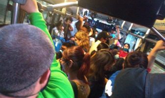 Noticias de Puerto Vallarta | NotiespacioPV | Transporte público sigue siendo un dolor de cabeza para los usuarios