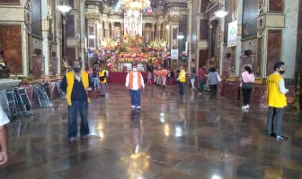 Noticias de Puerto Vallarta | NotiespacioPV | Asistieron 14 mil fieles a visitar a la Virgen al Santuario