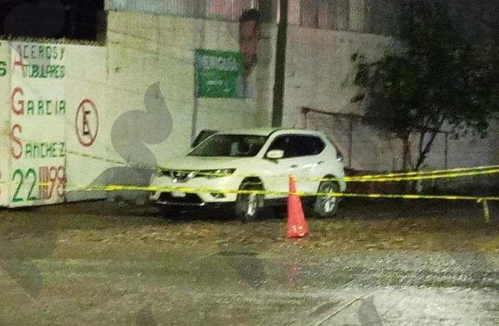 Noticias de Puerto Vallarta | NotiespacioPV | Encuentran a mujer sin vida en una camioneta en la Guadalupe Victoria