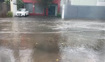 Noticias de Puerto Vallarta | NotiespacioPV | Lluvia vespertina en la ZMG provoca inundaciones y cierres viales