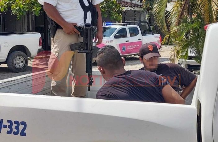 Un vehículo asegurado, un arma de fuego y dos sujetos detenidos tras operativo