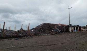 Noticias de Puerto Vallarta | NotiespacioPV | Manzanillo sufre los embates del huracán Enrique