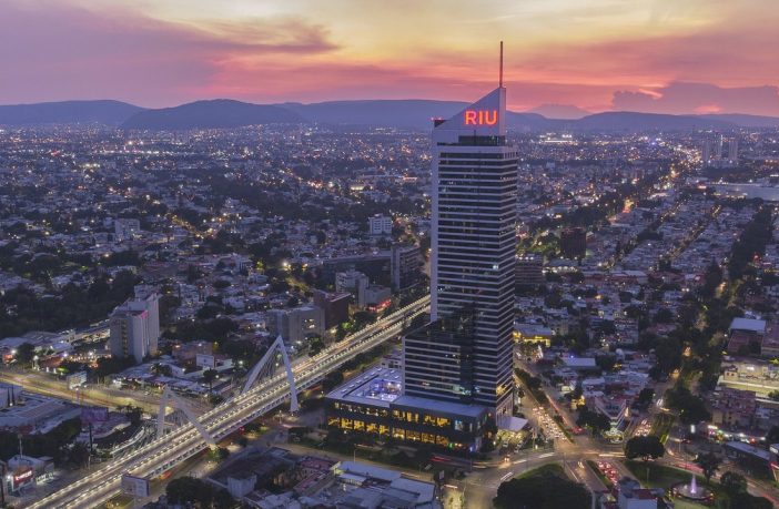 Hoteleros resienten medidas, aunque no les redujeron aforos