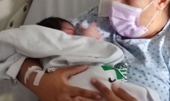 Padres reconocen a bebé encontrada esta mañana como suya