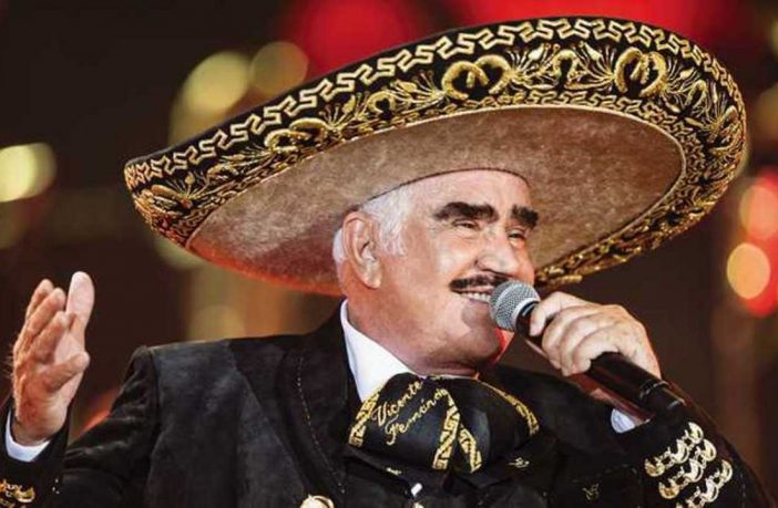 Vicente Fernández ya no está intubado, señalan médicos