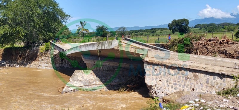 Colapsa puente que conecta con El Cantón Noticias de Puerto Vallarta | NotiespacioPV | Colapsa puente que conecta con El Cantón