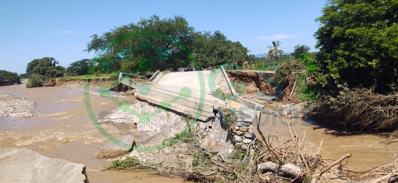 Colapsa puente que conecta con El Cantón Noticias de Puerto Vallarta | NotiespacioPV | Colapsa puente que conecta con El Cantón