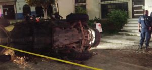 Noticias de Puerto Vallarta | NotiespacioPV | Roban una Razer y terminan volcados en el Libramiento