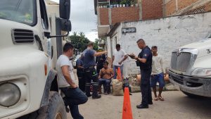 Rescatan a trabajador de Seapal de quedar 'sepultado' vivo