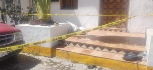 Noticias de Puerto Vallarta | NotiespacioPV | Encuentran el cuerpo de un masculino en la calle Lázaro Cárdenas