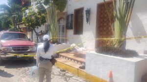 Noticias de Puerto Vallarta | NotiespacioPV | Encuentran el cuerpo de un masculino en la calle Lázaro Cárdenas
