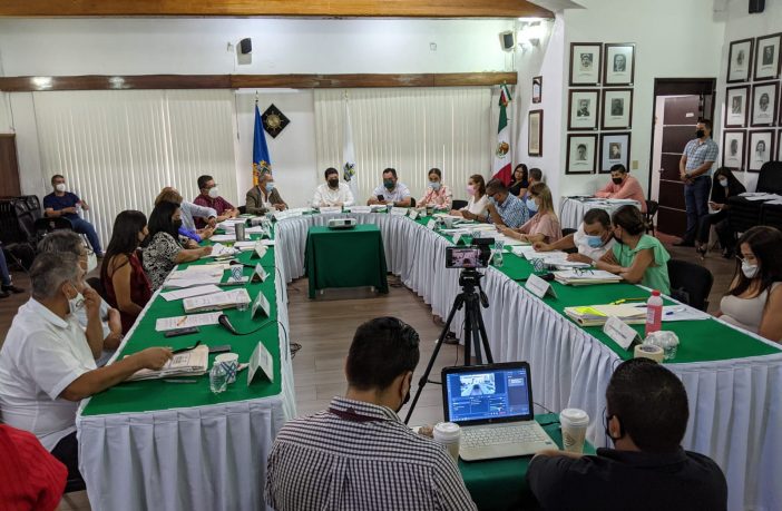 Noticias de Puerto Vallarta | NotiespacioPV | Sí se aprobaron las 200 plazas de sindicato, pero no en el cabildo