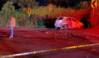 En El Salto bomberos encuentran dos cuerpos en carro incendiado Noticias de Puerto Vallarta | NotiespacioPV | En El Salto bomberos encuentran dos cuerpos en carro incendiado