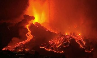 Noticias de Puerto Vallarta | NotiespacioPV | Volcán de La Palma hace erupción en España