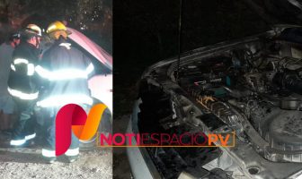 Noticias de Puerto Vallarta | NotiespacioPV | Camioneta quedó a nada de ser pérdida total en Brisas del Pacífico