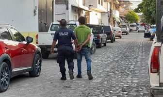Noticias de Puerto Vallarta | NotiespacioPV | Detienen a ladrón cuando se llevaba herramientas y otras cosas de valor