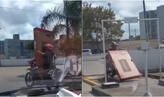 Noticias de Puerto Vallarta | NotiespacioPV | VIDEO: Compran pantalla, se la llevan en moto y se les cae durante el viaje