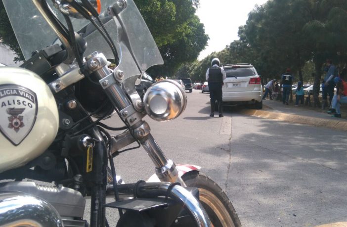 Noticias de Puerto Vallarta | NotiespacioPV | Ordena Enrique Alfaro suspender las multas por portaplacas tras reclamos