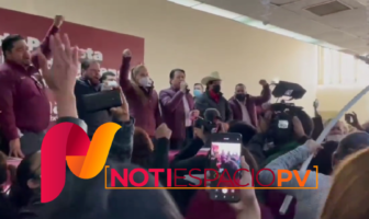 Noticias de Puerto Vallarta | NotiespacioPV | VIDEO: Morenistas gritan "¡Corrupto! a Mario Delgado en Durango