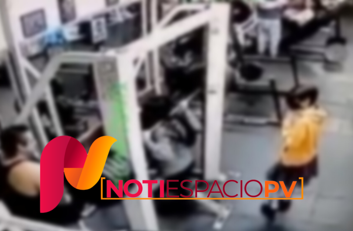 Noticias de Puerto Vallarta | NotiespacioPV | VIDEO FUERTE: Mujer muere tras caerle una pesa de 180 kilos en la CdMx