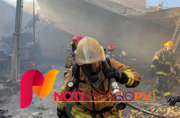 Noticias de Puerto Vallarta | NotiespacioPV | Se incendia fábrica de frituras en Guadalajara