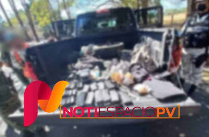 Noticias de Puerto Vallarta | NotiespacioPV | Un agente de la FGE es detenido con un arsenal en Colima