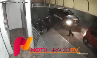 Notiespacio PV | Exhiben en video a policías del Edomex golpeando a un conductor