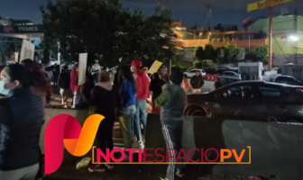 Noticias de Puerto Vallarta | NotiespacioPV | Tras desaparición de dos menores de edad ciudadanos bloquean carretera